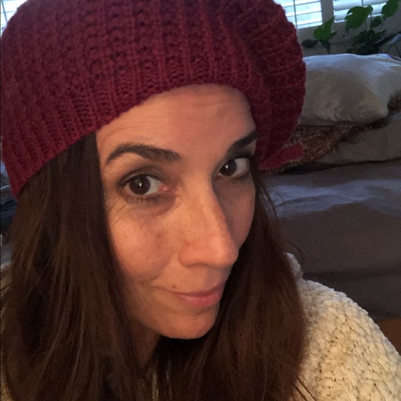 Beanie lot (3) black, blue, wine - Picture 2 of 5